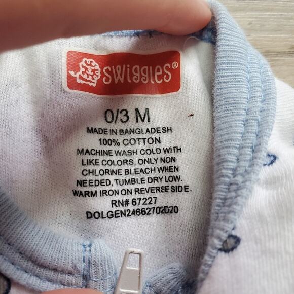 Baby soy and swiggles 0-3 month sleepers bundle - Picture 5 of 8